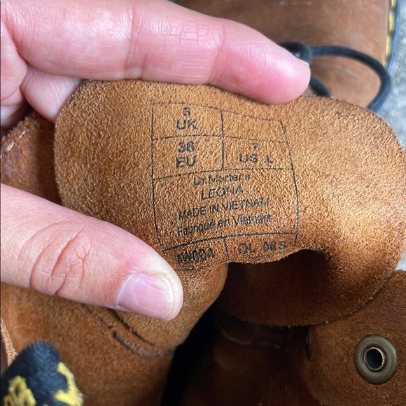 Dr. Martens Brown Leather Leona Boots - Picture 8 of 8